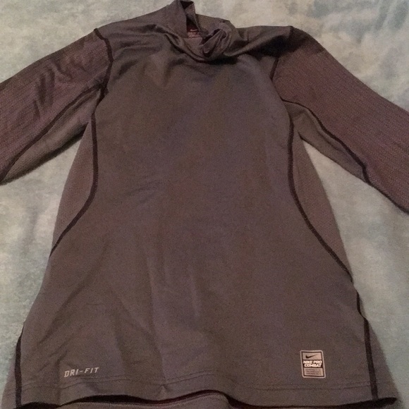 Nike Dri Fit Long Sleeve - Picture 5 of 6